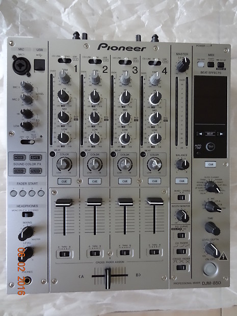 Pioneer DJM-850-S 4 Channel Digital DJ Mixer has only been Pioneer DJM-850-S 4 Channel Digital DJ Mixer has only been