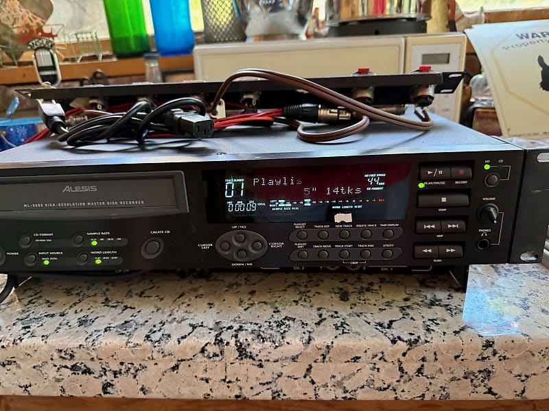 Alesis Masterlink ML-9600 マスターディスクレコーダー Alesis Masterlink ML-9600 High Resolution Two-Track Hard