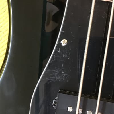 Squier P Bass 2017 - Black image 3
