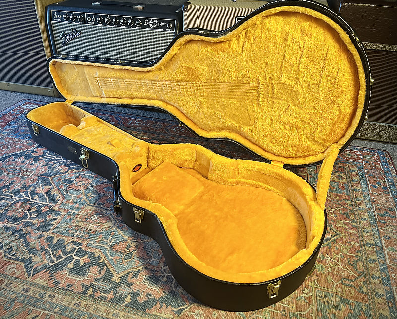 Gibson Custom Shop Lifton Historic Black/Goldenrod Hardshell Case for  ES-335 / Left of the Dial