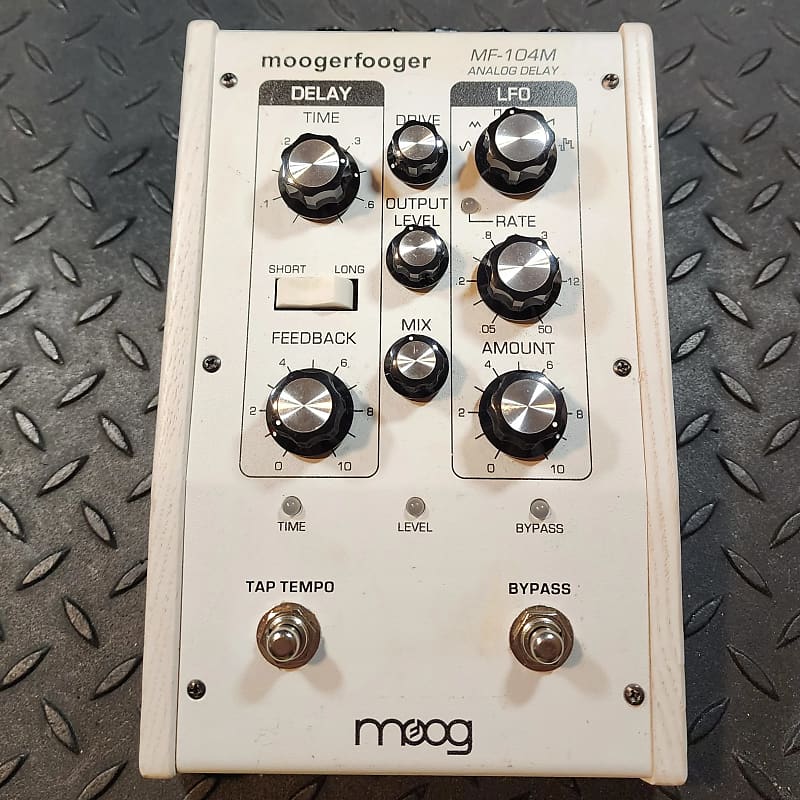 Moog MOOGERFOOGER MF-104M White