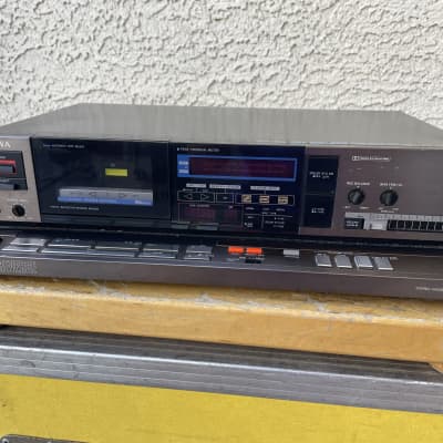 Vintage AIWA R550 Stereo Cassette Deck Sold As Is For Parts image 1
