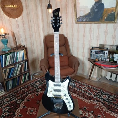 Aelita USSR Vintage Soviet Electric Guitar 335 Jaguar Strat Jazz image 1