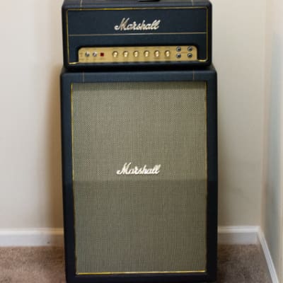 Marshall SV212 140-watt 2x12” Vertical Cabinet for sale