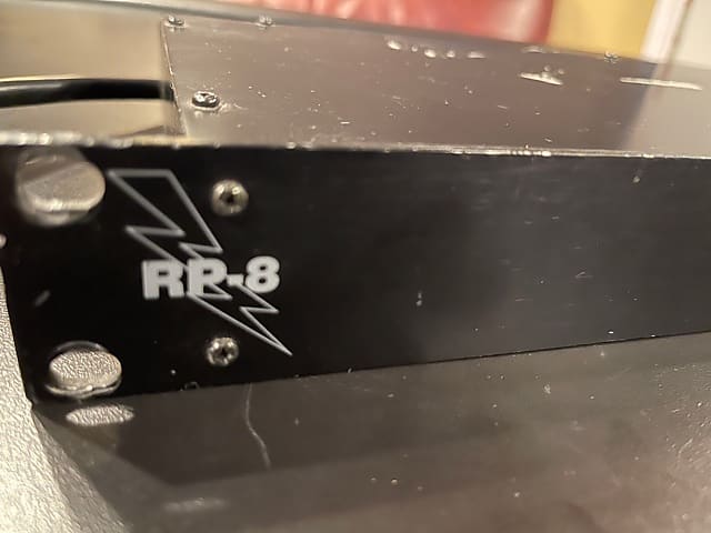 FURMAN RP-8 POWER CONDITIONER  			