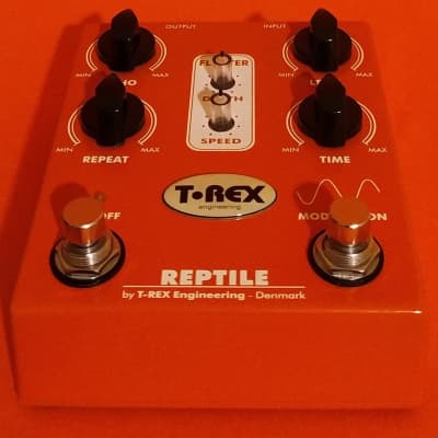 T-Rex Reptile Tape Echo Simulator V1 near mint w/box, manual & catalog image 3