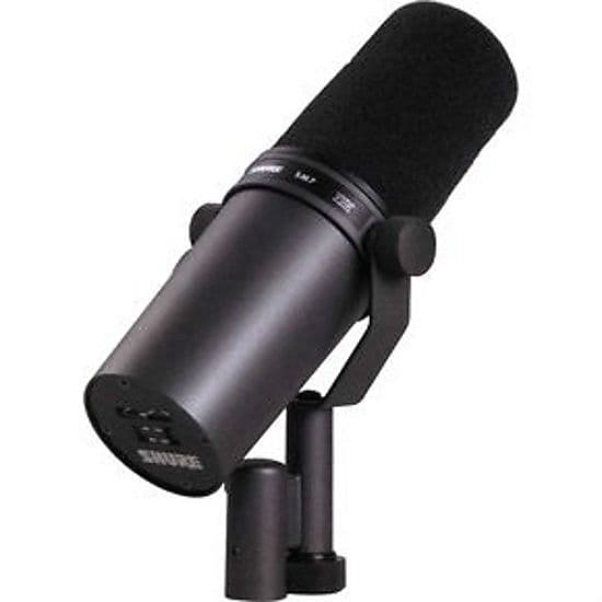 Shure SM7B Broadcasting Dynamic Vocal Microphone