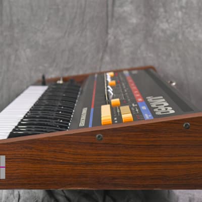 Roland JUNO-60 Analog synthesizer W/ Hard Case in Very Good condition image 16
