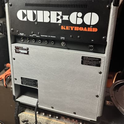 Roland Cube 60 super newest Zustand in Köln combo Amp Modeling Gitarre