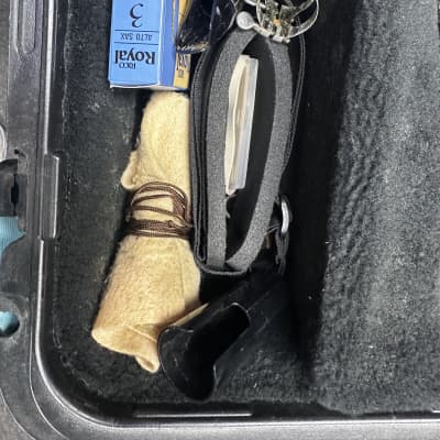 Bundy Alto Saxophone / 1268978 image 20