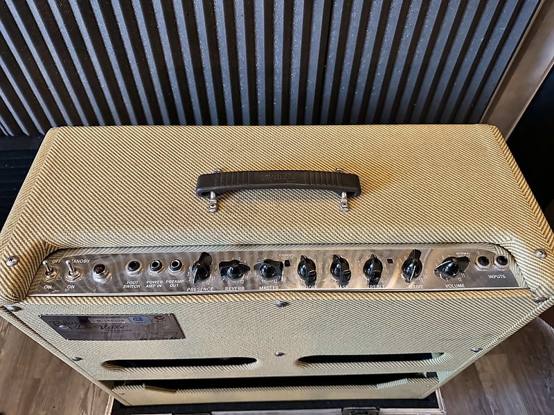 Fender Blues DeVille Reissue 2-Channel 60-Watt 4x10