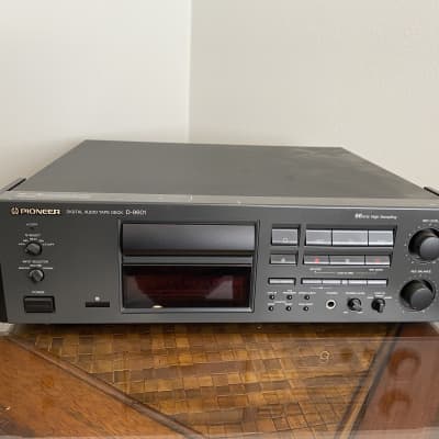 Pioneer D-9601 Professional 88.2/96kHz DAT Recorder | Reverb