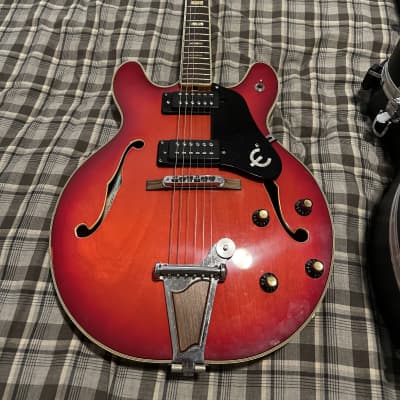 Epiphone EA-250 with New Gator case 1972 - 1974 - Cherry for sale