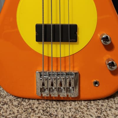 Flea Bass Model 32 (2009) - Sunny (34" scale) with EMG image 2
