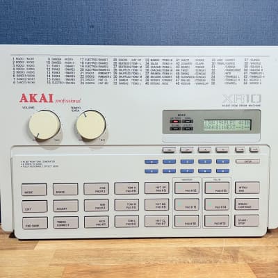 [Excellent] Akai XR10 Drum Machine 16bit PCM Powerful Sound