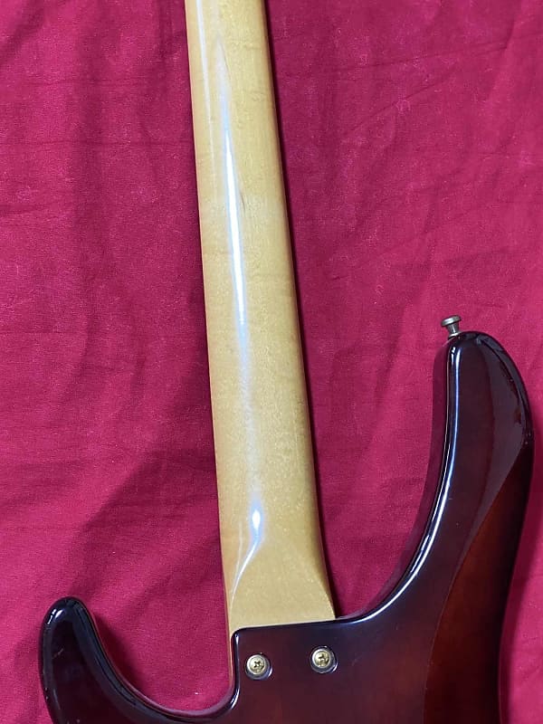 Washburn KW-1250 Kip Winger Signature Electric Bass Guitar