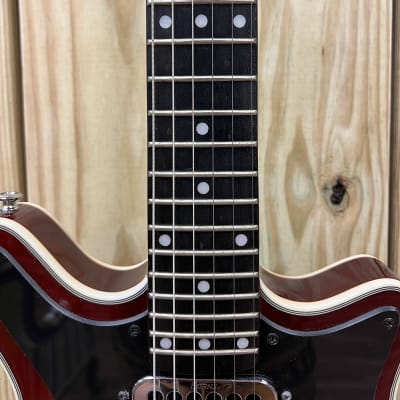 Burns Brian May Signature Special 2000s - Red image 3