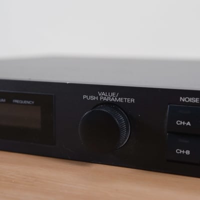 Roland SN-700 Noise/Hum Eliminator (church owned) CG00JTC