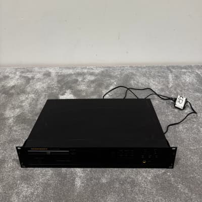 TEAC CD RW880 CD recorder in excellent condition with box