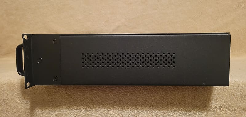Fractal Audio Axe FX II XL+ & MFC 101 Mark III Controller