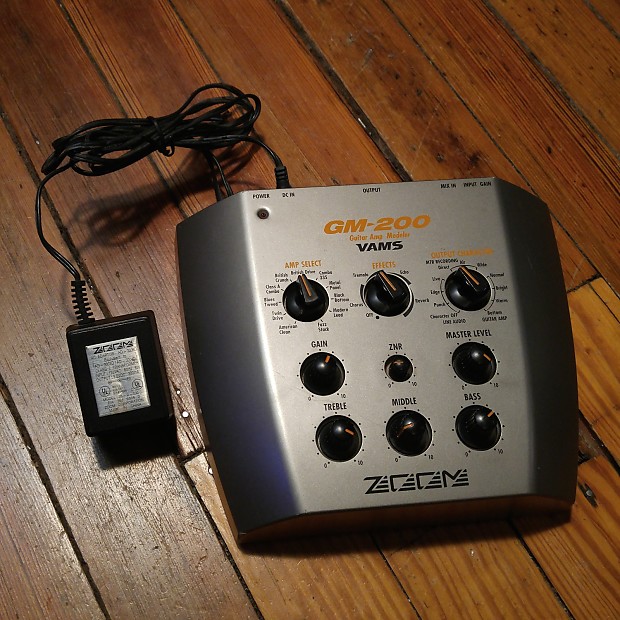 Zoom GM-200 Guitar Amp Modeler w/Power Supply