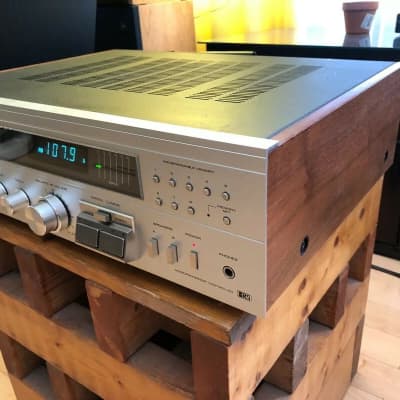 Vintage Realistic STA-2250 Quartz locked Digital Synthesized stereo receiver image 3