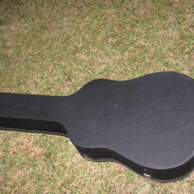 1970s Ventura Dreadnought HS Case for 6 or 12 string acoustic guitar (NO guitar) black ext/gold int image 6