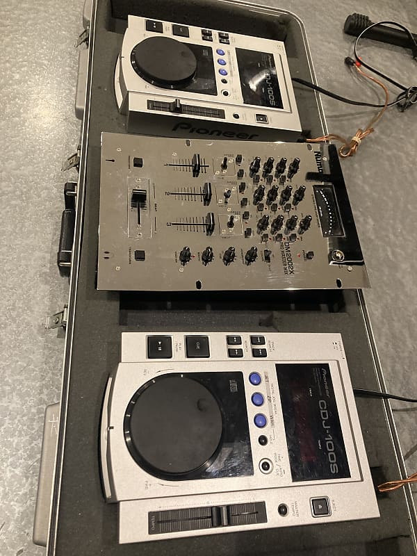Pioneer Complete dj setup - CDJ-100s | Reverb Canada