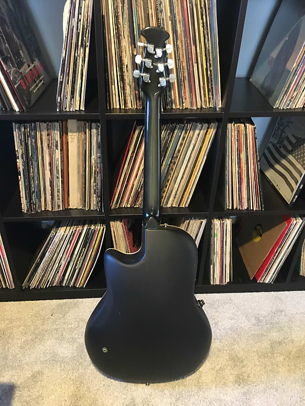 Ovation 1983 B Collector's Series 1983 black | Reverb