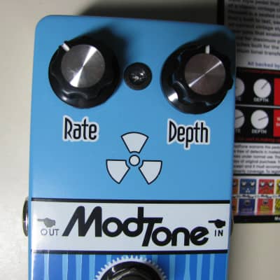 Modtone Aqua Chorus MT-CH blue, with new D'Addario 9v Adapter image 2
