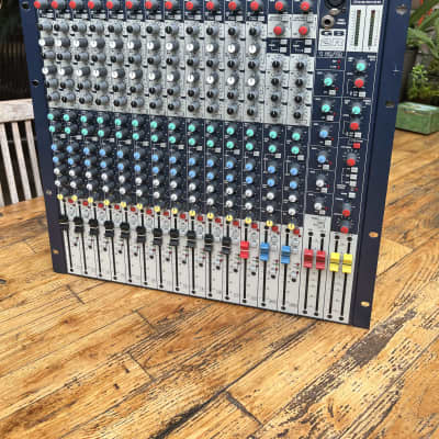 Soundcraft GB2R 12-2 Mixer with 12 mono + 2 stereo channels image 8