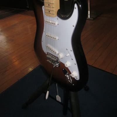 Jay Turser  Double Cutaway Electric Guitar w/ Cable, Tremolo Bar, and Allen Wrench JT-300M-TSB-M-U - Tobacco Burst image 10