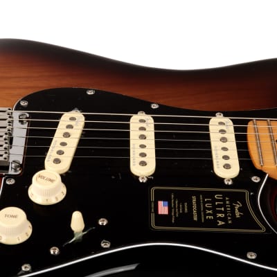 Fender American Ultra Luxe Stratocaster Maple 2-Color Sunburst image 8