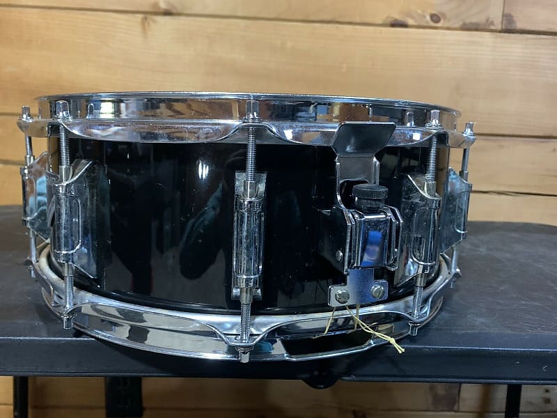 Pearl STA1450MM SensiTone Premium 14x5 Maple Snare Drum