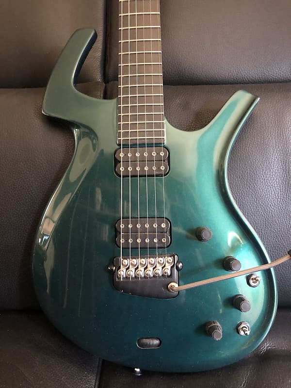 Parker Fly Deluxe Vibrato (1993 - 2002) | Reverb The Netherlands