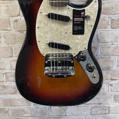 Fender American Performer Mustang with Rosewood Fretboard - 3-Tone Sunburst (King Of Prussia, PA) image 4