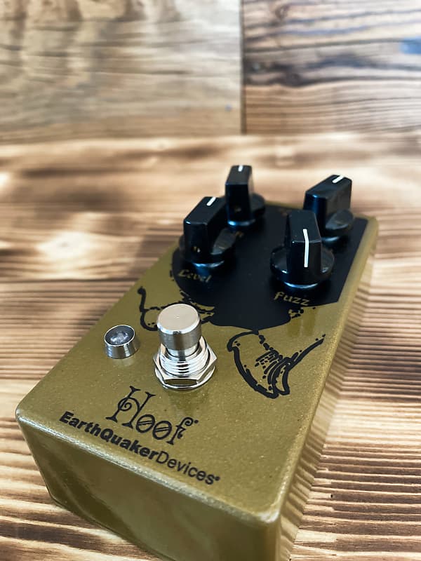 EarthQuaker Devices Hoof V2 Fuzz Germanium/Silicon Hybrid Fuzz