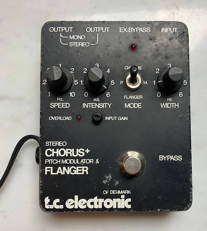 TC Electronic Stereo Chorus SCF (1978) Eric Johnson | Reverb