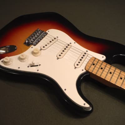 (Ibanez) Fujigen 2375 Stratocaster lawsuit copy (Crestwood) Japan Vintage 1975 image 3