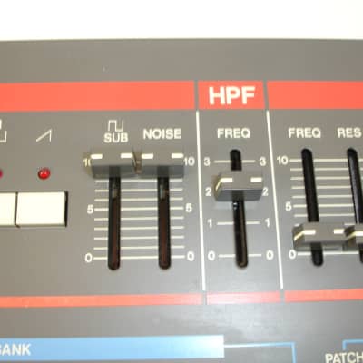Roland Juno-106 61-Key Programmable Polyphonic Synthesizer Keyboard image 9