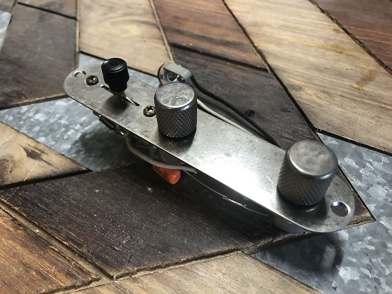 Real Life Relics Aged Nickel Telecaster® Control Plate with