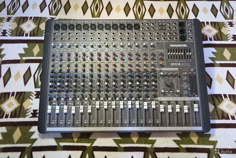 Mackie CFX16 MKII 16-Channel Compact Live Sound mixer.