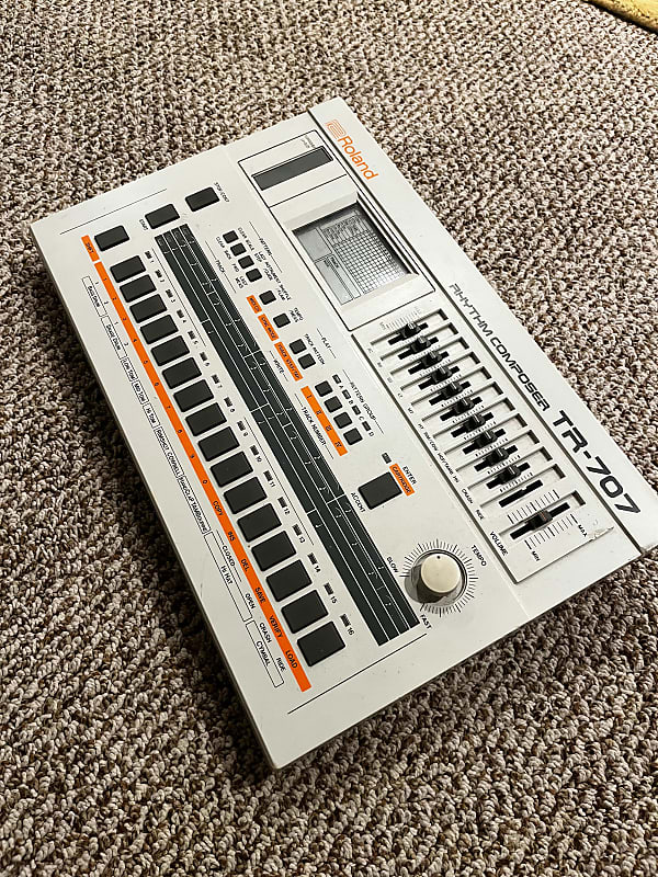 Roland TR-707 Rhythm Composer Drum Machine