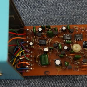 1980 Boss CE-2 Chorus. Silver screw, long dash, black label 1980 Boss CE-2 Chorus. Silver screw, long dash, black label