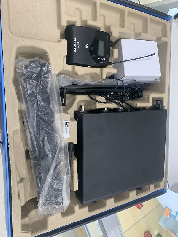 Sennheiser SR IEM G4 566608 MHz transmitter and body pack in Reverb