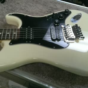 Fender Olympic White Standard Stratocaster with Floyd Rose and OHSC image 10