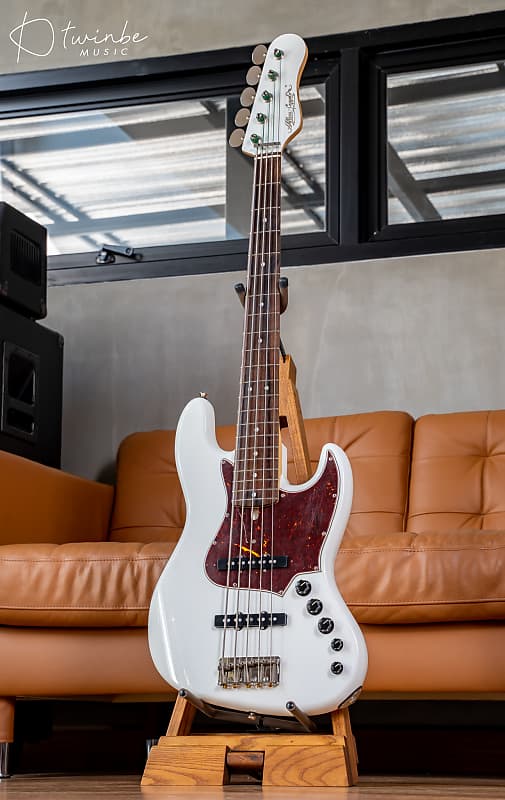 Alleva Coppolo LG5 Standard Olympic White 5 String Bass