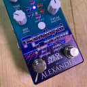 Alexander Pedals Radical Delay DX + PWR Supply