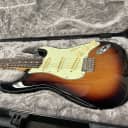 Fender Robert Cray Artist Series Signature Stratocaster 3-Color Sunburst w/ Hardshell Case