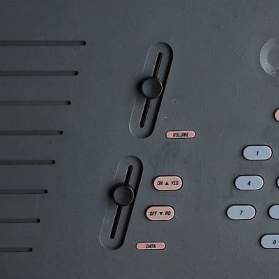 E-MU Systems Emax I 61-Key 8-Voice 12-Bit Sampler (Model 1000) image 5